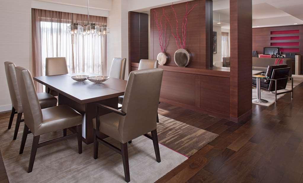 Grand Hyatt Hotel 4*